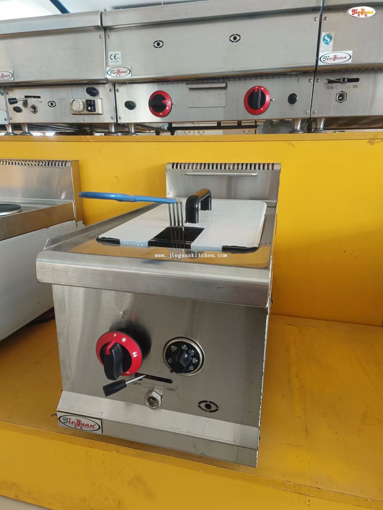 Газовая фритюрница с одним баком, 14 л.